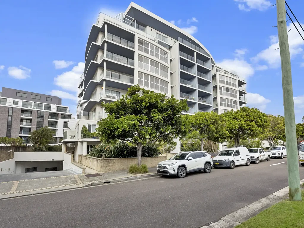 Fully Furnished Coastal Living – Spacious 2-Bedroom Unit in The Entrance