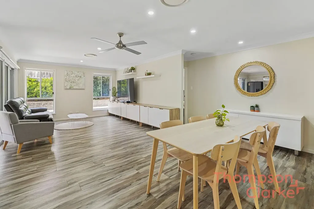 Chisholm 4房  FAMILY LIVING, SIDE ACCESS, IDEAL LOCATION