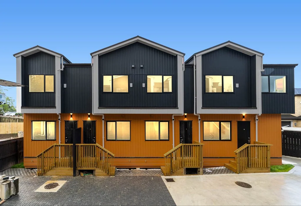 Ranui 3房  3 Bed + Study + 2.5 Bath = $599,000?