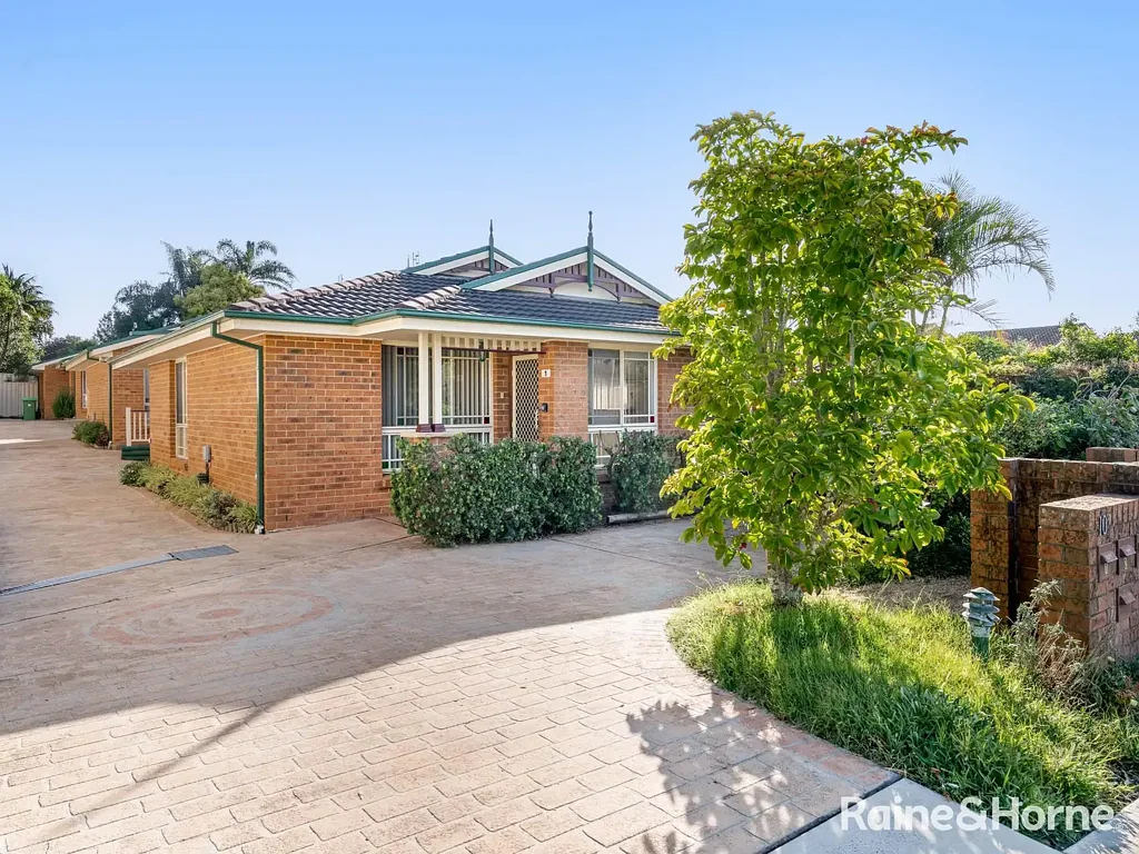 1/10 Russell Street, East Gosford, NSW 2250