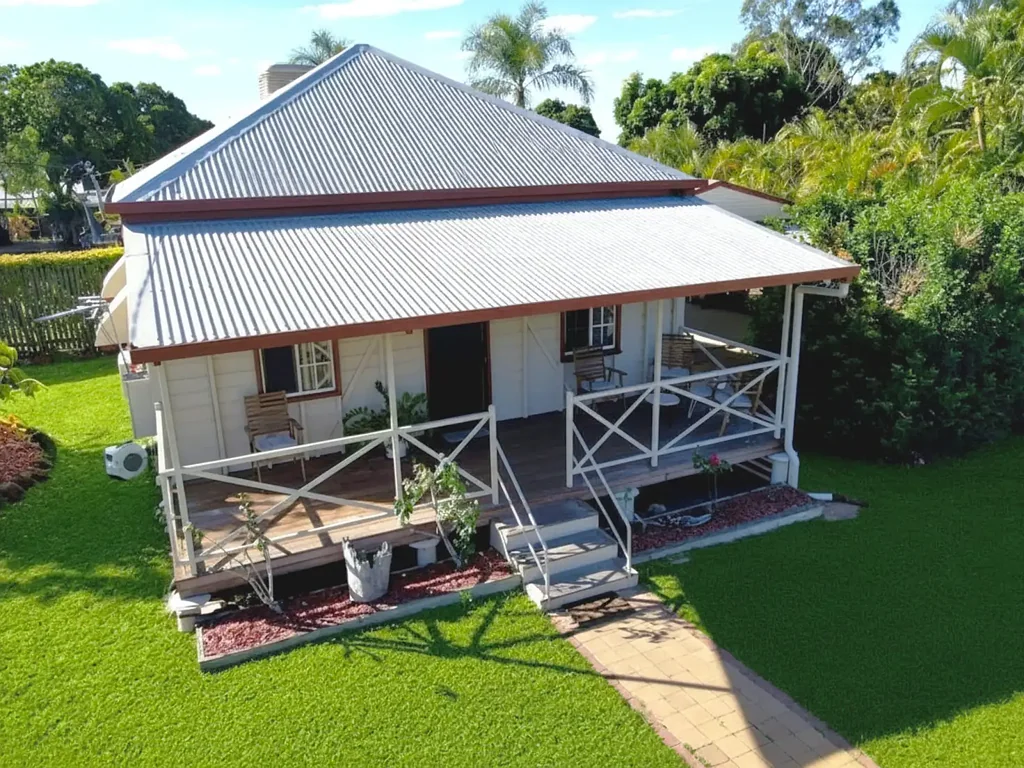 Charters Towers City 3غرفة نوم Charming Miner's Cottage on a Fully Fenced 2,046m² Allotment