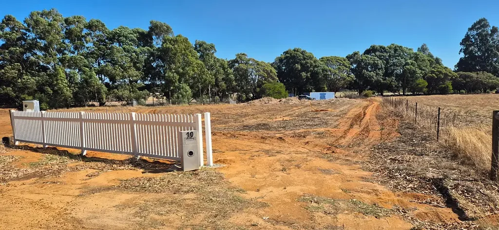 Gingin 4074sqm in quiet cul-de-sac.