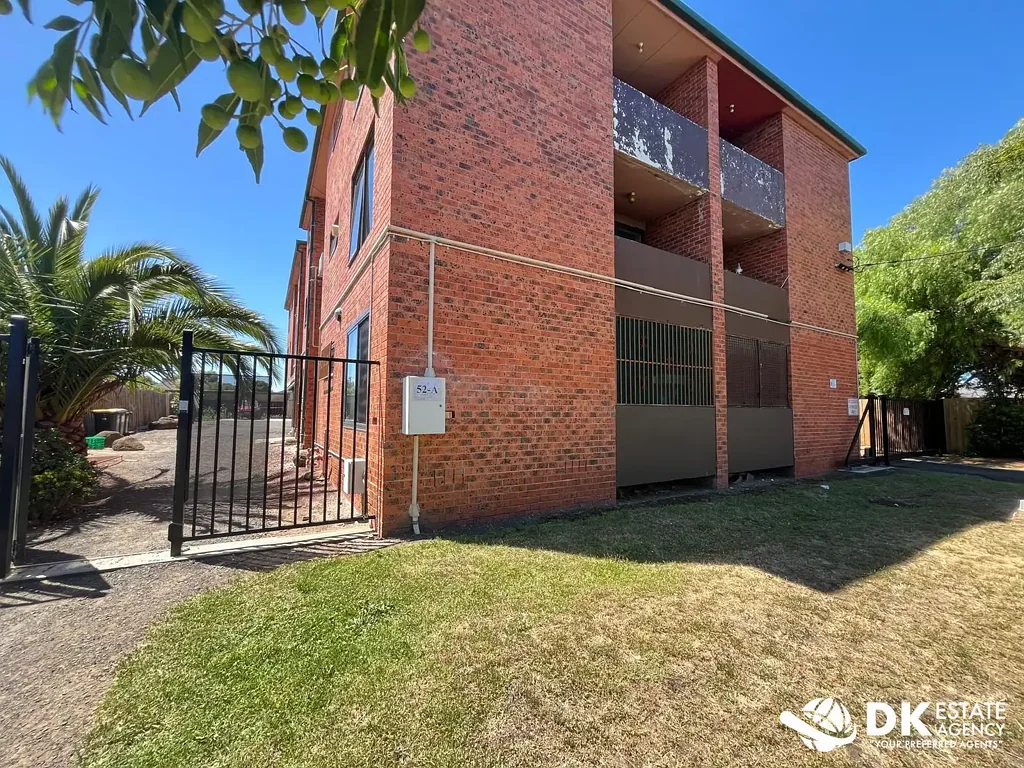 Cosy 2 Bedroom Flat with premium Location