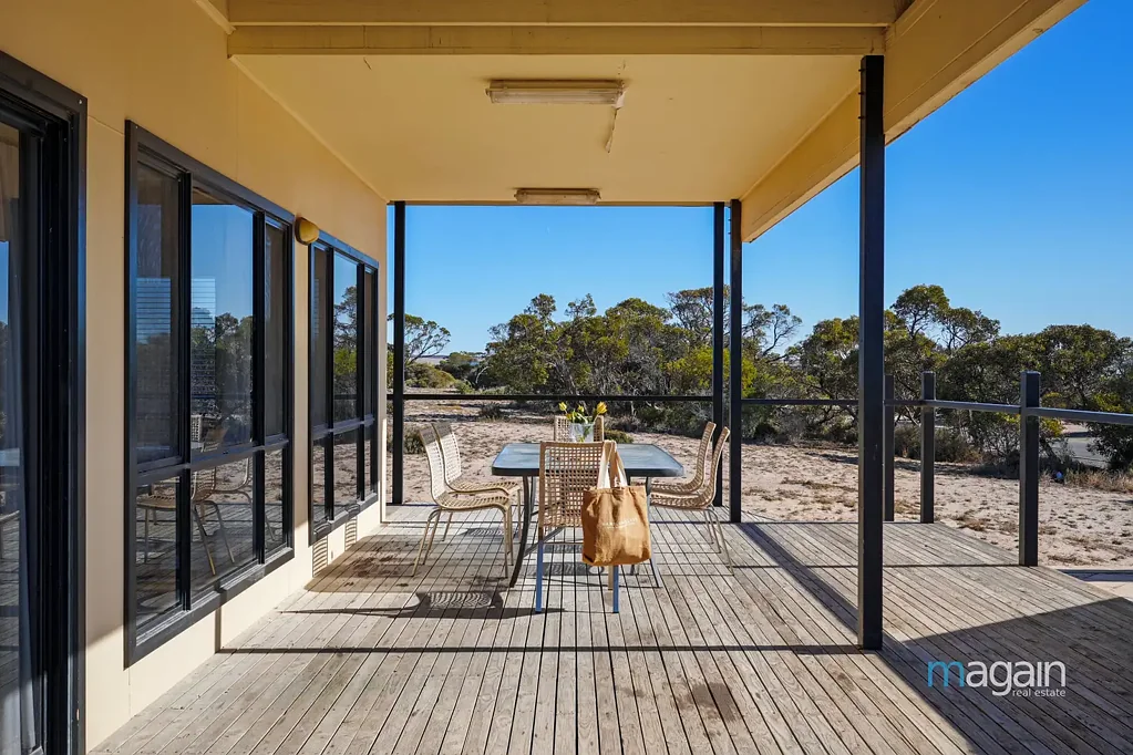 401 Black Point Drive, Black Point, SA 5571