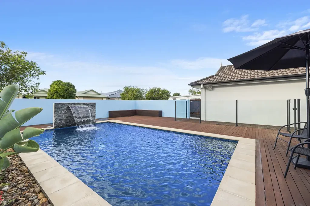 18 Anika Place, Little Mountain, QLD 4551
