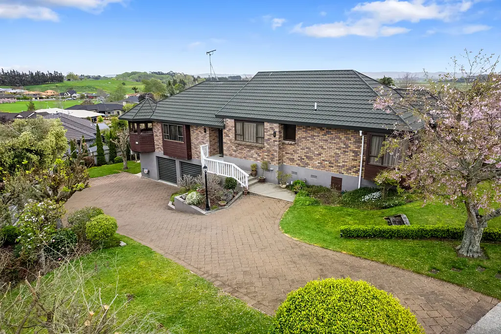 10 West Ridge Drive, Western Heights, Hamilton, Waikato