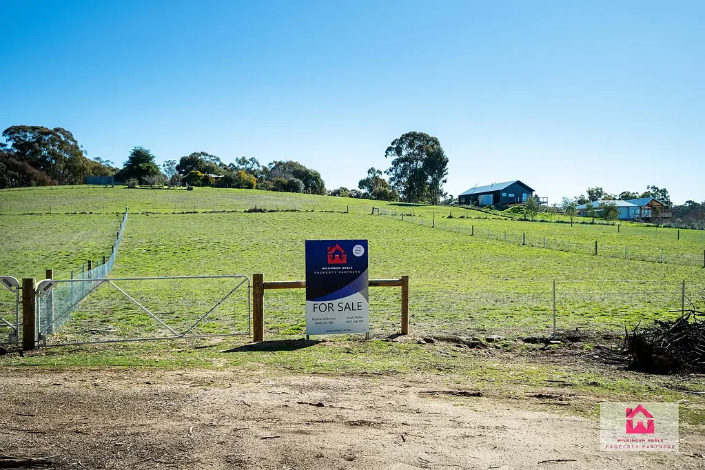 Campbells Creek Stunning Elevated Block with Planning permission