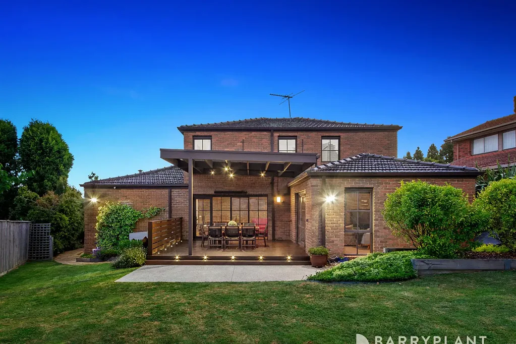 8 Talwood Close, Wantirna South, VIC 3152