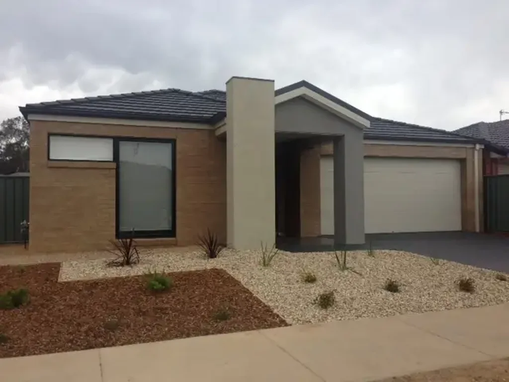 4 Caulfield Drive, Ascot, VIC 3551