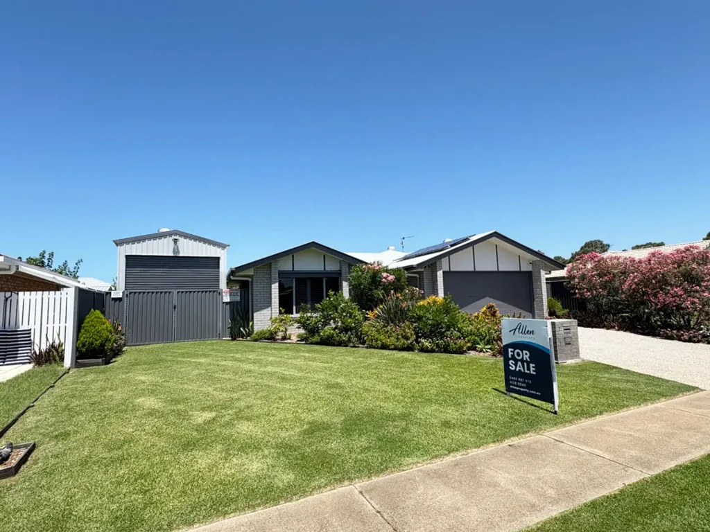 194 Kingfisher Parade, Toogoom, QLD 4655