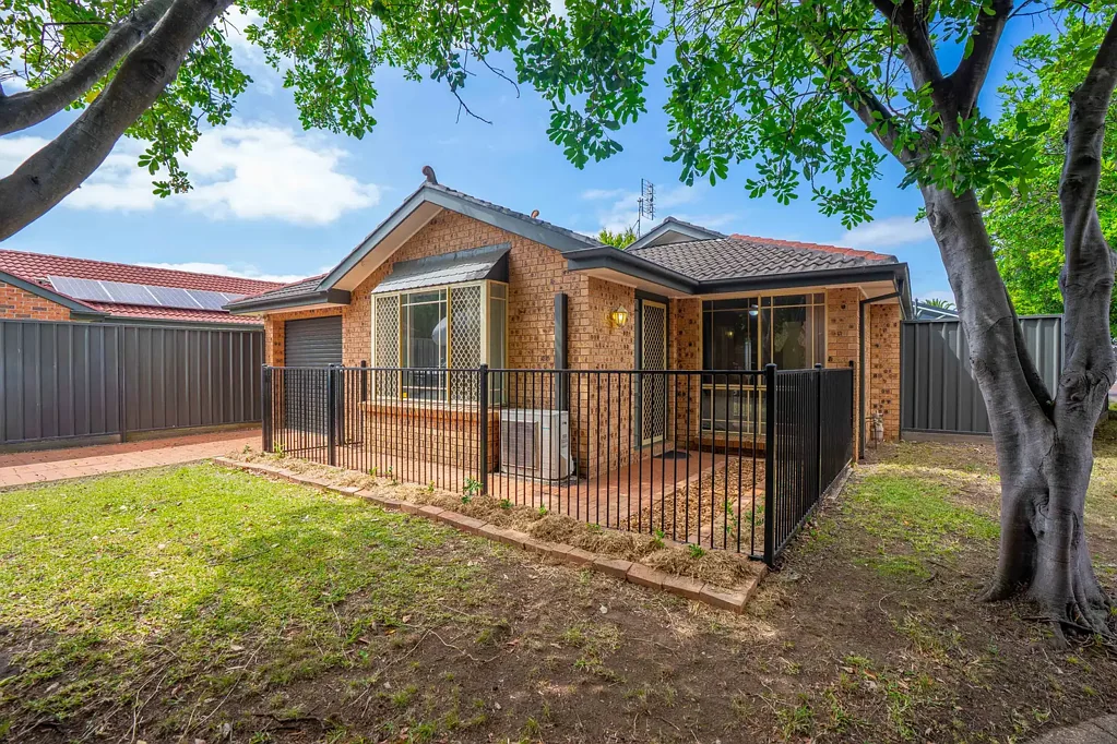 11 Hollingsford Crescent, Carrington, NSW 2294