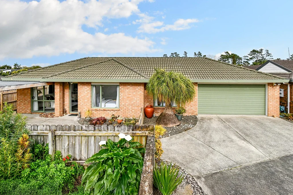 7a Carnoustie Drive, Wattle Downs, Manukau City, Auckland