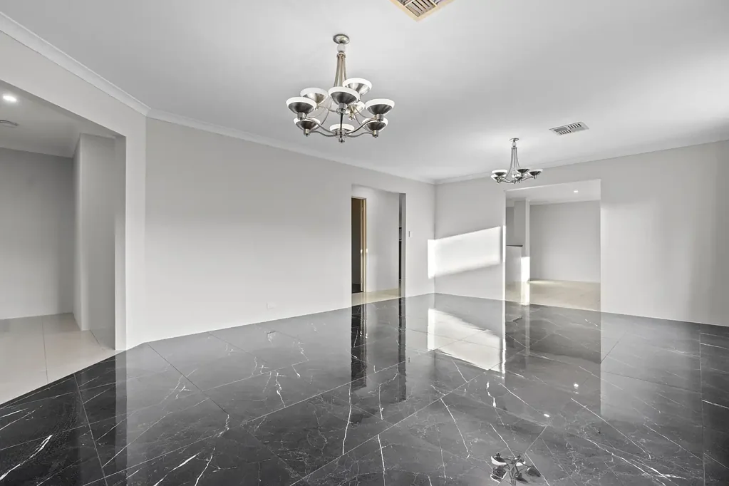 Midvale 4कमरा A SERIOUS AMOUNT OF SPACE!
