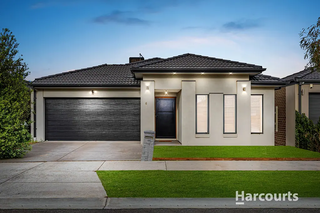 Tarneit 4 Bedroom Centrally Located Family Home!!