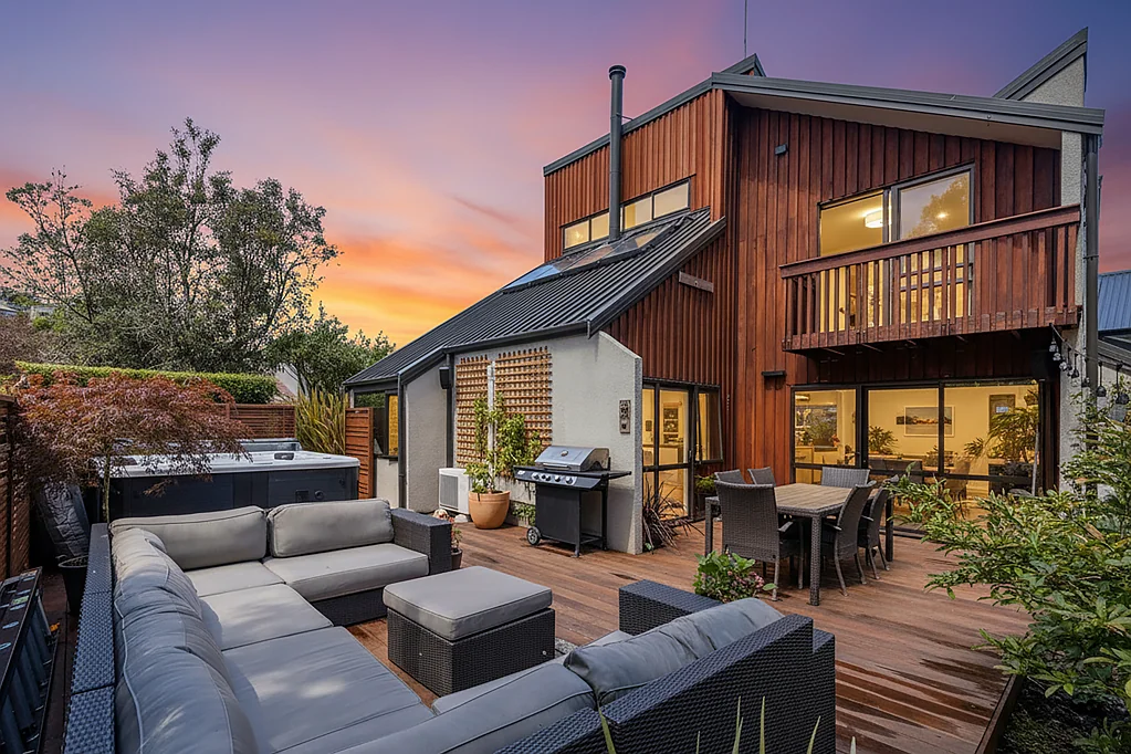 Cracroft 4ਬੈੱਡਰੂਮ Holmcroft Haven - Where Lifestyle Meets Location