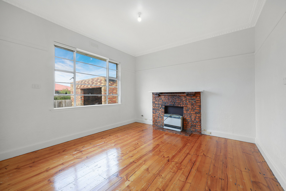 13 LONGMORE ST, CAMPERDOWN VIC 3260, 0 chambres, 0 salles de bain, House