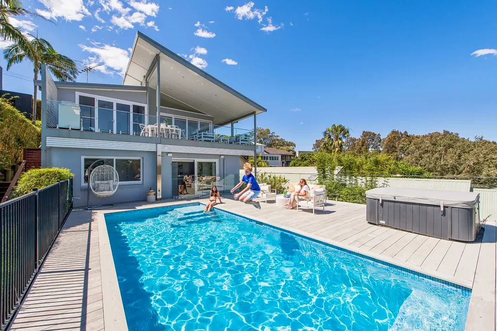 11 Hillcrest Avenue, Mona Vale, NSW 2103