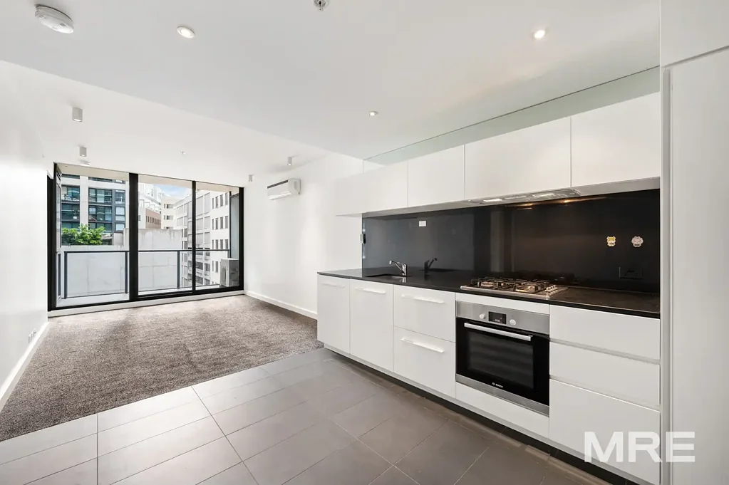 Stylish 2 bedroom in unbeatable location