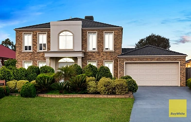 Caroline Springs 5कमरा Kororoit Creek Linear Reserve, as Your Backyard.