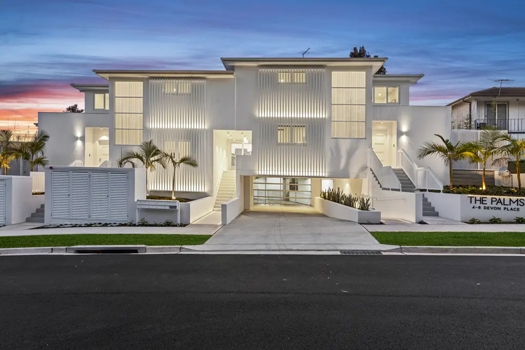 Busby 4 Bedroom THE PALMS - BRAND NEW LUXURY LIVING
