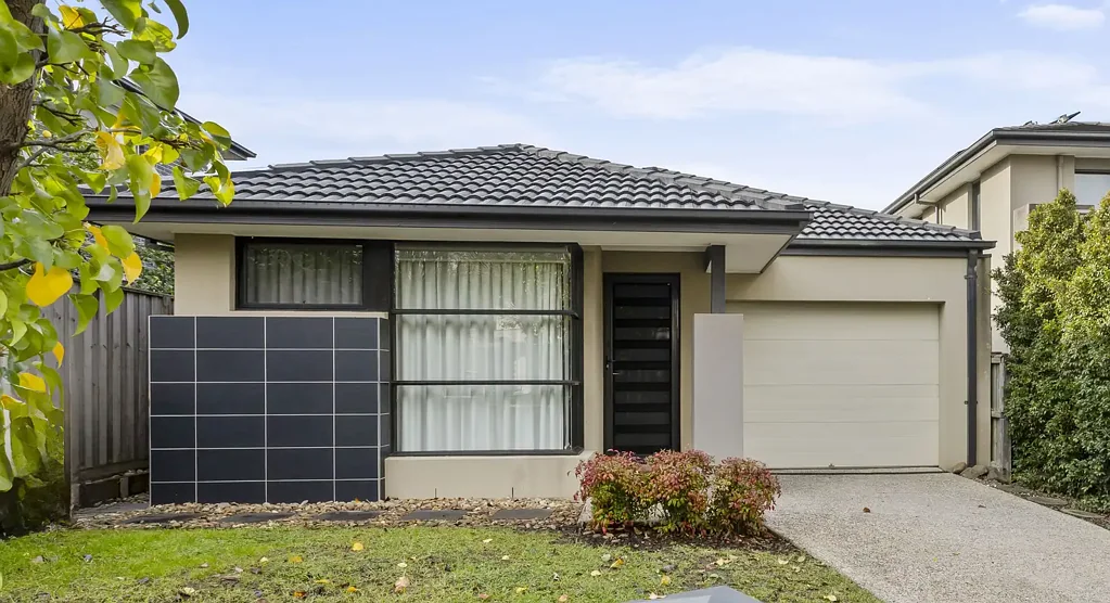 Stylish, Spacious & Perfectly Positioned in Coburg