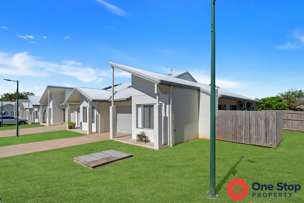 1/15-25 Skull Road, White Rock, QLD 4868