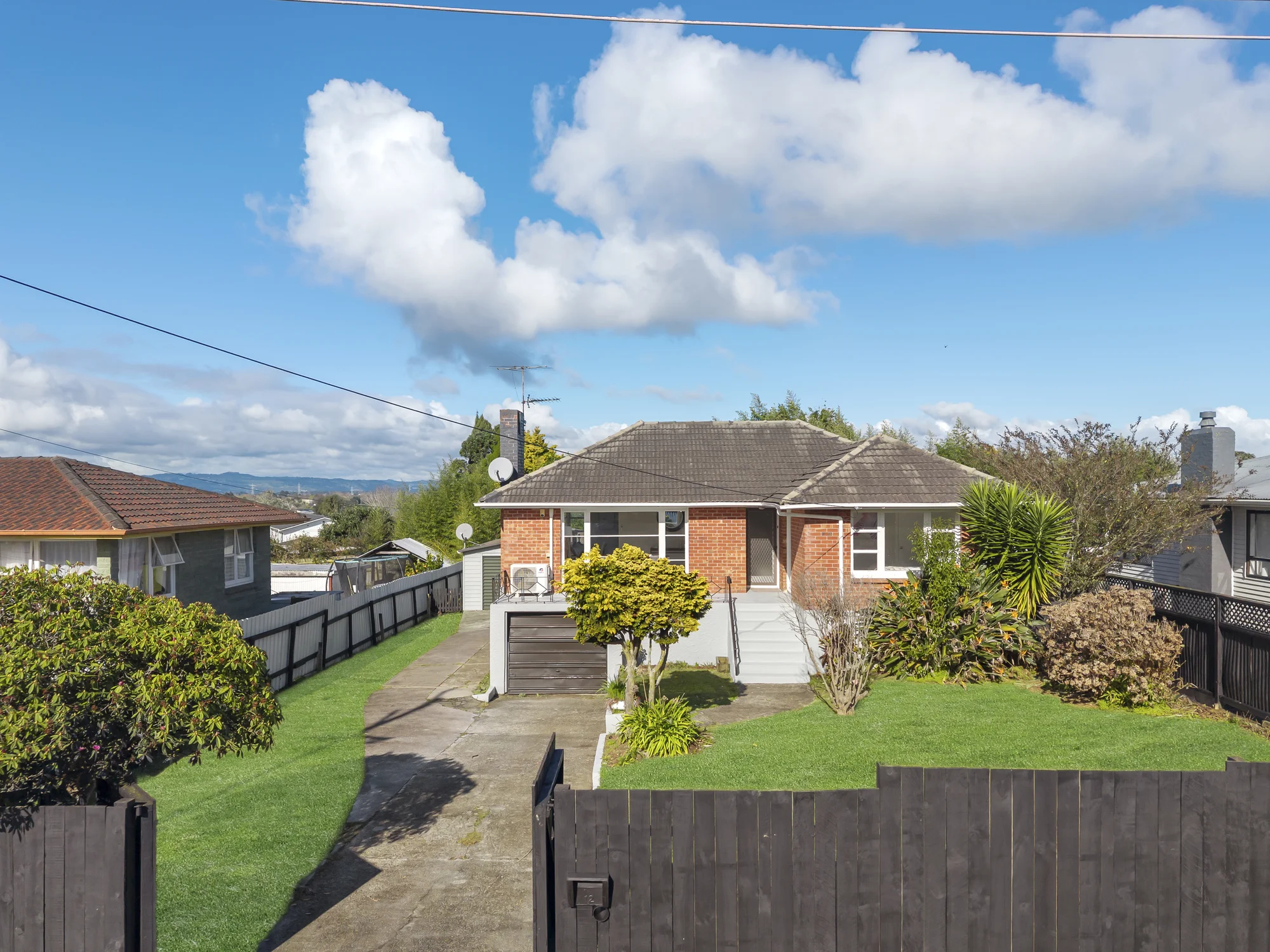 Manurewa 3ਬੈੱਡਰੂਮ Renovated Brick & Tile on 749sqm!