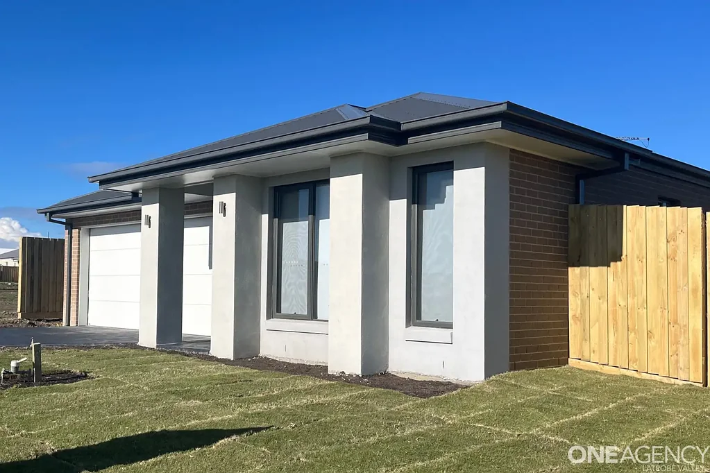 Traralgon 4 Bedroom Brand New Family Home with Premium Finishes