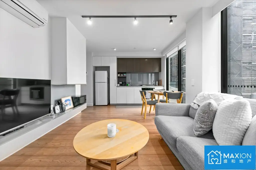 South Yarra 2ห้องนอน Stylish & Modern 2-Bedroom Apartment – Ideal for Living or Investing!