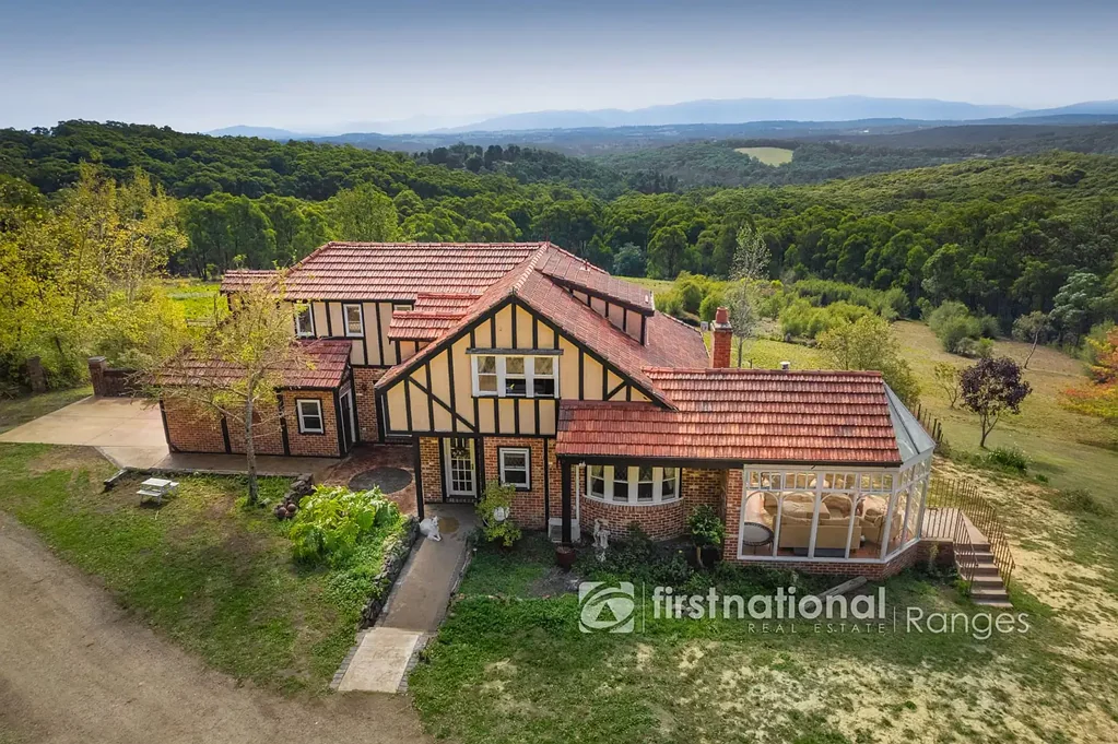 200 EVANS ROAD, Cockatoo, VIC 3781
