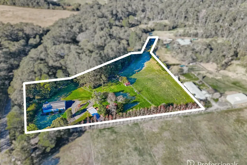 Yarra Junction A RARE FIND- 5 ACRES APPROX WITH SHED, VIEWS & ENDLESS POTENTIAL