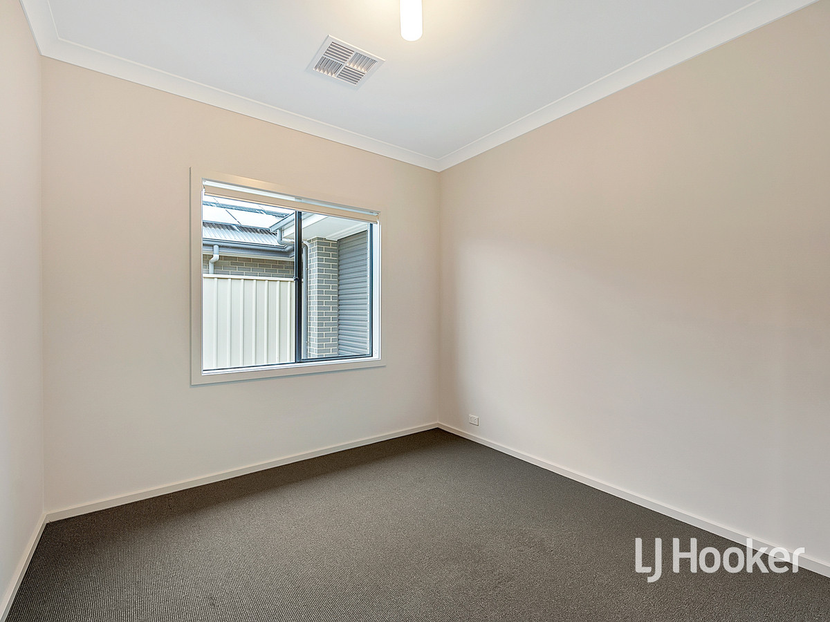 1 KERRIE AV, MUNNO PARA WEST SA 5115, 0房, 0浴, House