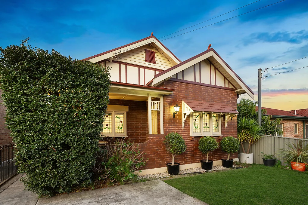 130 Queen Victoria Street, Bexley, NSW 2207