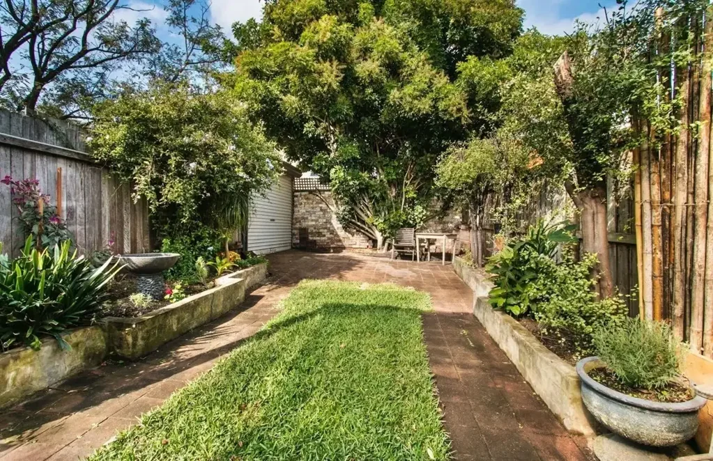 Newtown 3房 迷人的单层联邦式住宅 Delightful single level Federation residence