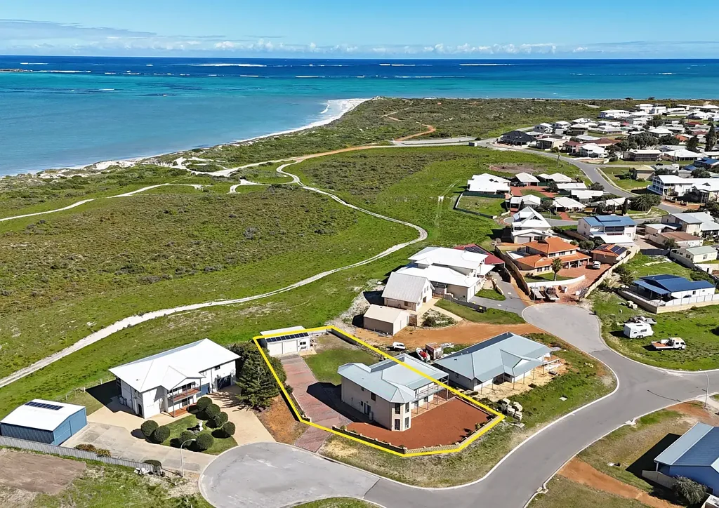 Cervantes 4 Bedroom Oceanfront Gem!