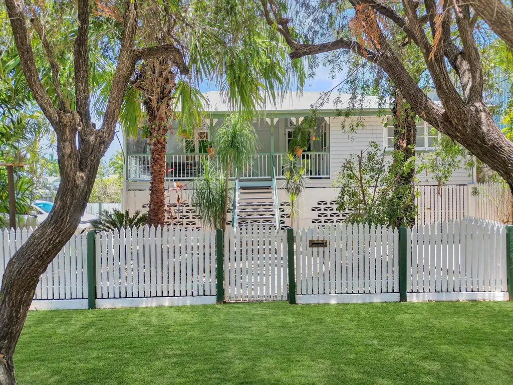 15 Albury Street, Pimlico, QLD 4812