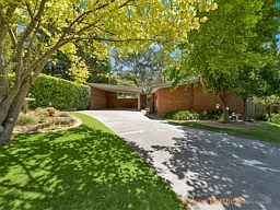 1 Green Court, Kilmore