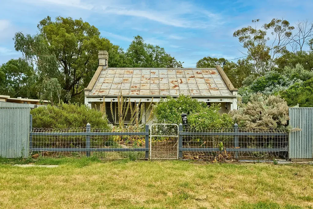 6 Mitchell Street, Heathcote, VIC 3523