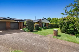 2/3 Inverness Court, Banora Point