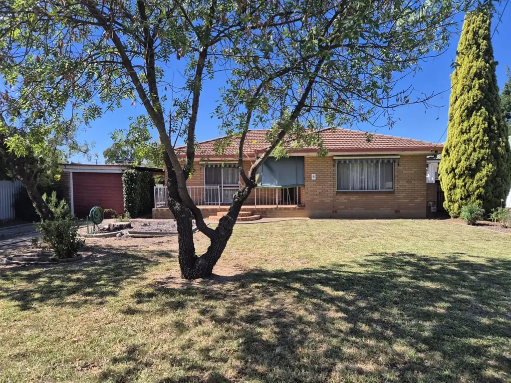 5 Albert Street, Cootamundra, NSW 2590