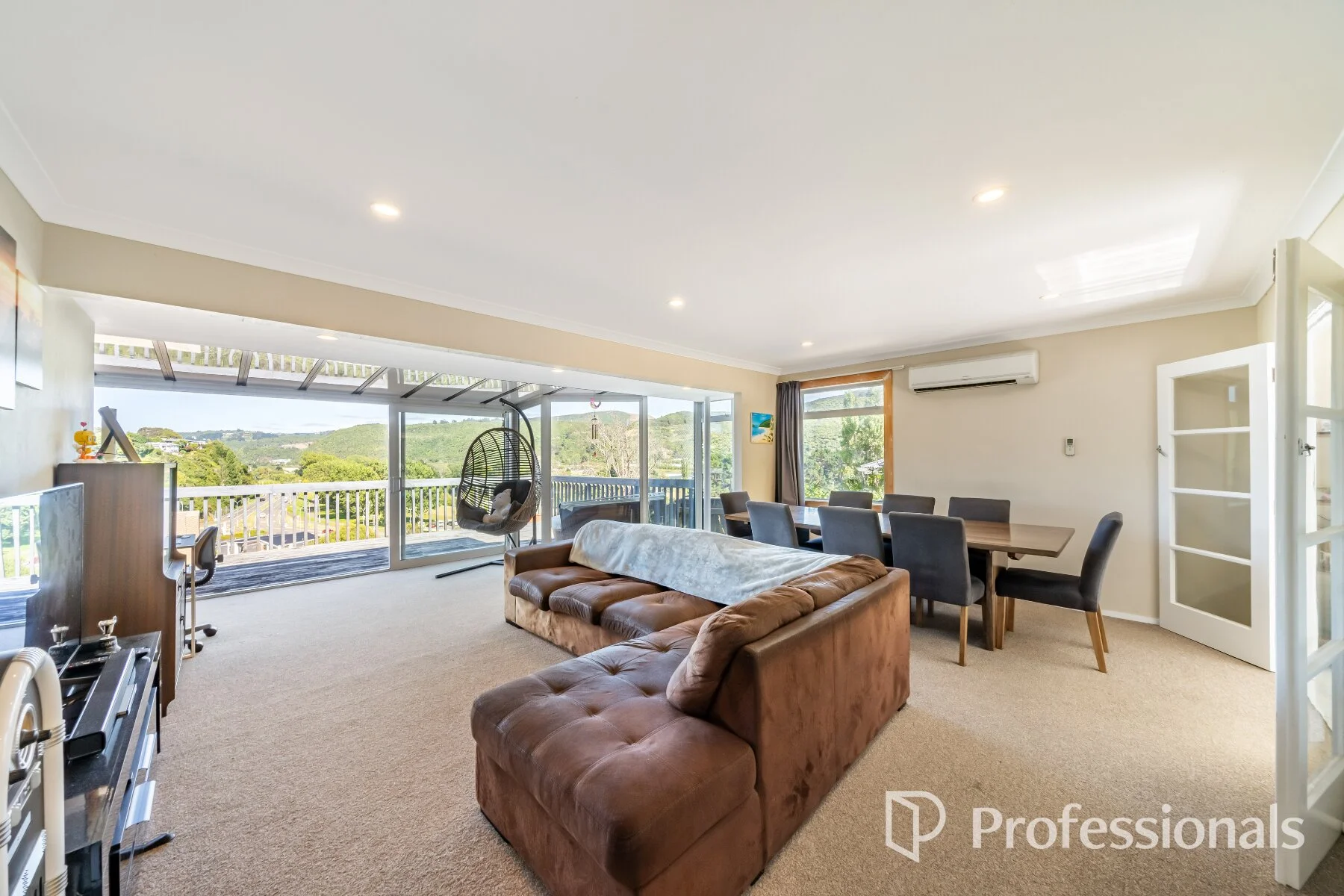 Stokes Valley 4Habitaciones Tucked Away With Valley Views