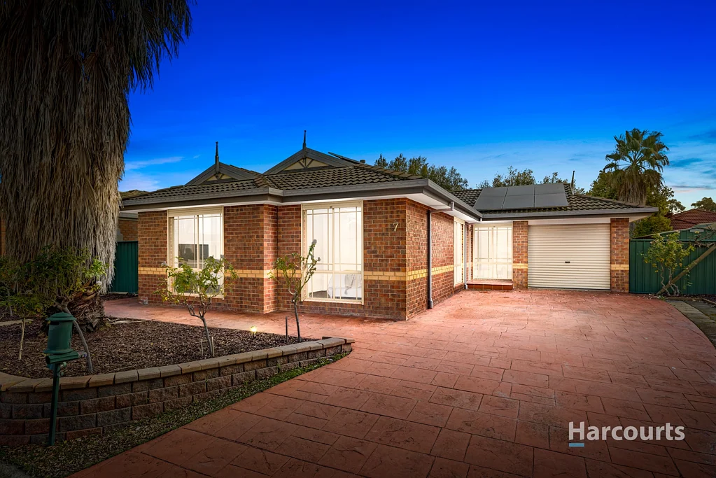7 Klim Place, Burnside, VIC 3023