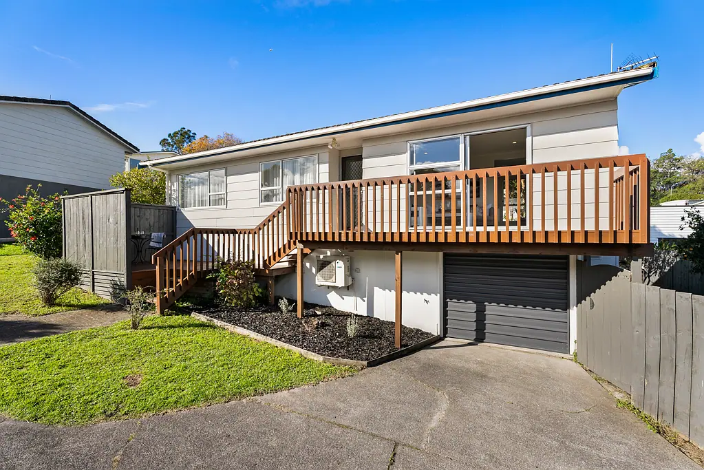 2/4 Clare Place, Glenfield, North Shore City, Auckland