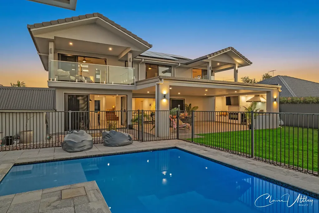 Banksia Beach 4બેડરૂમ Waterfront Luxury