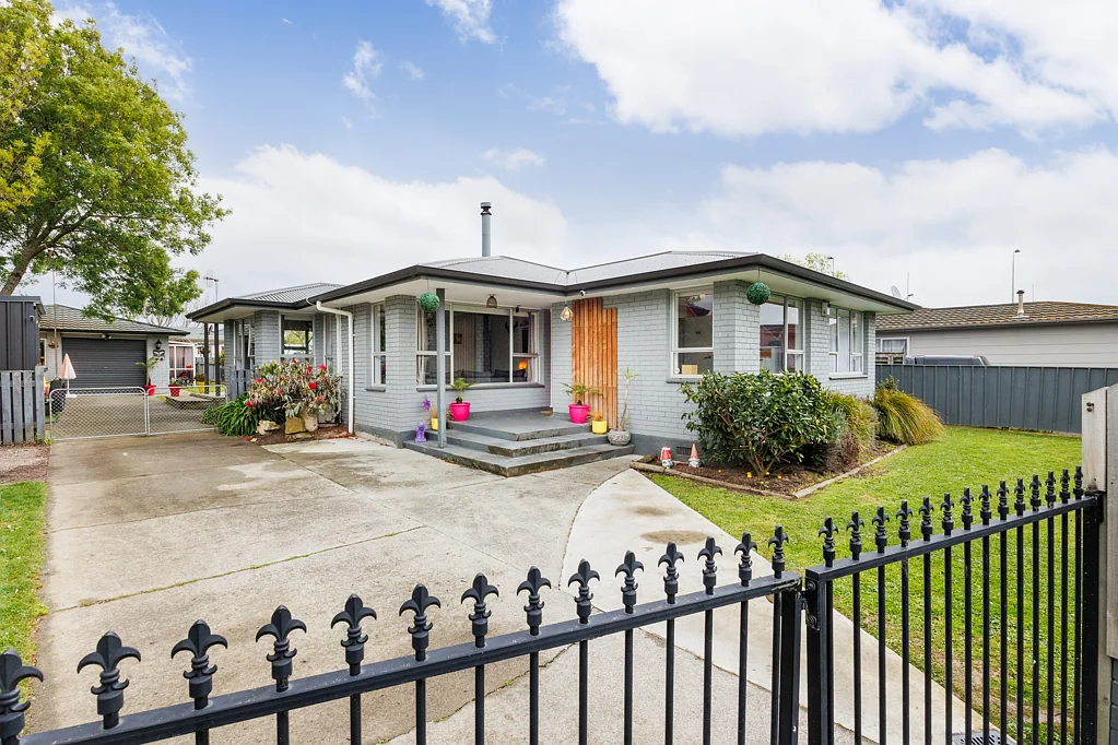 10 Adams Place, Kelvin Grove, Palmerston North, Manawatu-Wanganui