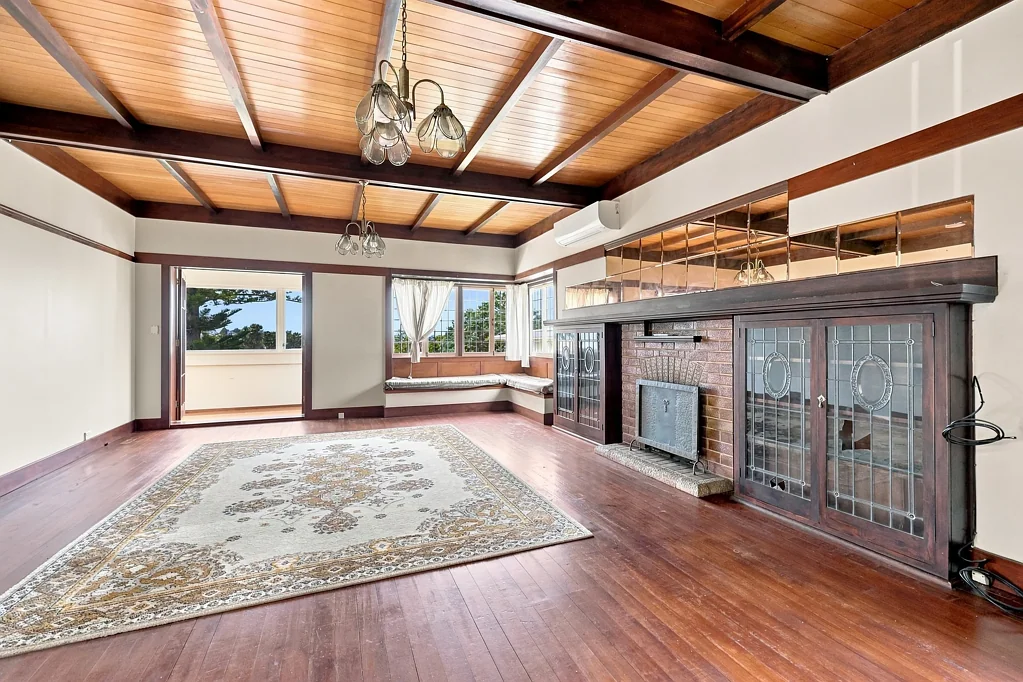 Hillsborough 5 Bedroom Vendor Requires Sale