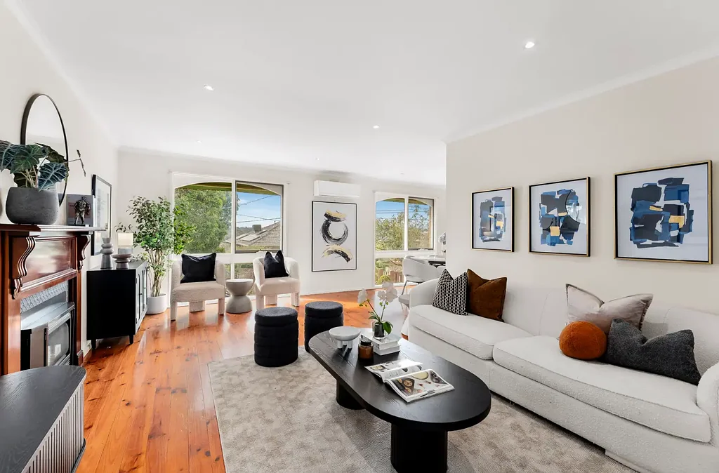 Bulleen 4Kwarto North-Facing Family Oasis with Views, Pool & Prime Convenience