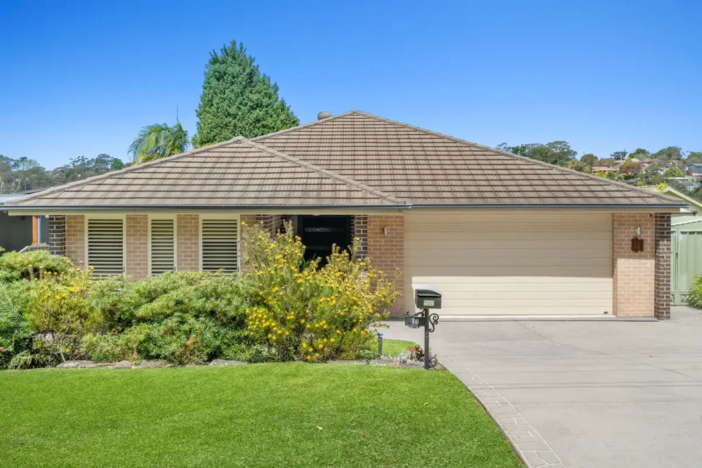 18 Caldarra Avenue, Engadine, NSW 2233