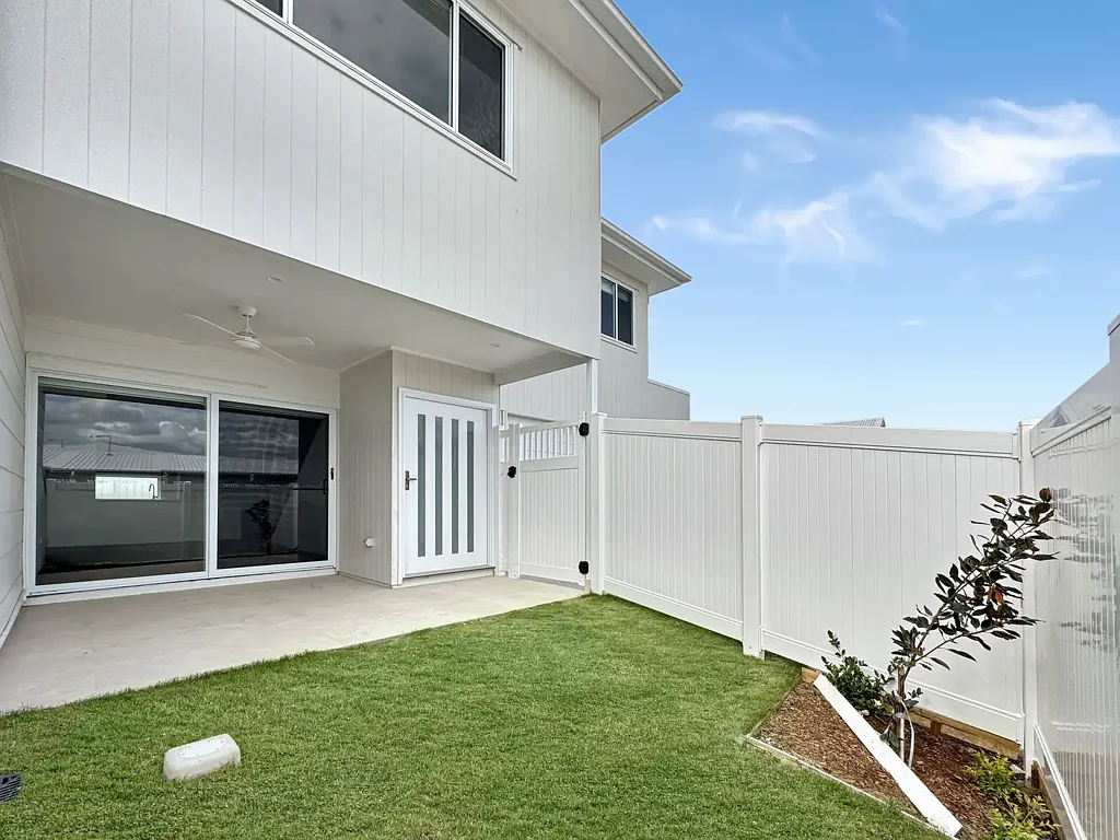 Banya 5房  New Build, Spacious, Low-Maintenance Family Living - REF: 4480