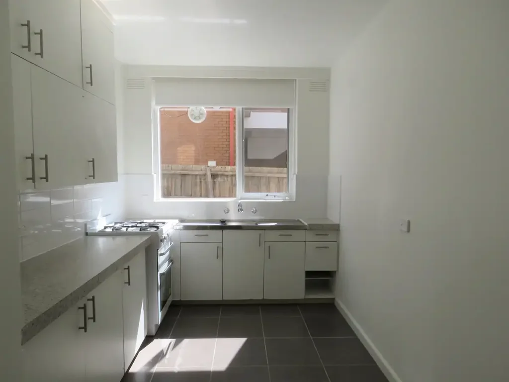 Sun-filled Spacious Two Bedroom Apartment!